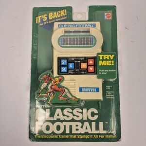 Classic Football  Mattel Handheld Electronic Video Game 2000 New Sealed